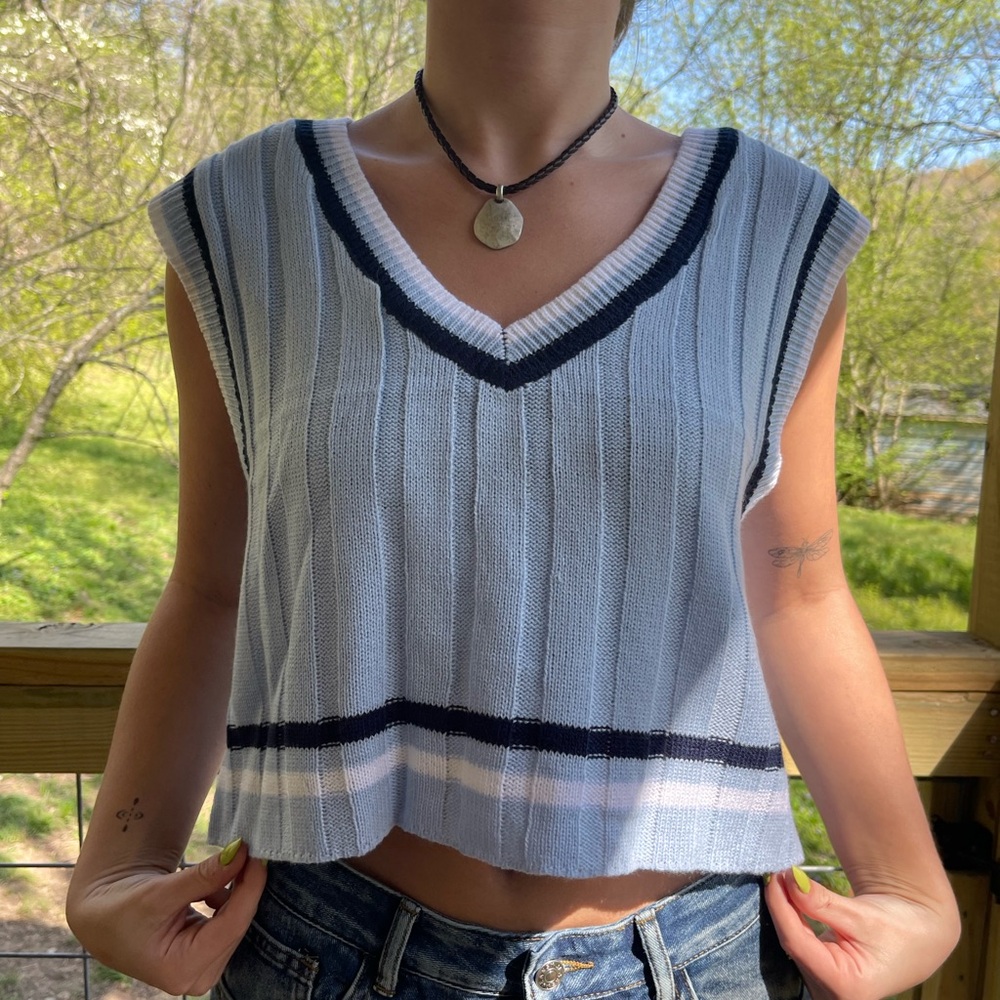 Striped V-Neck Sweater vest